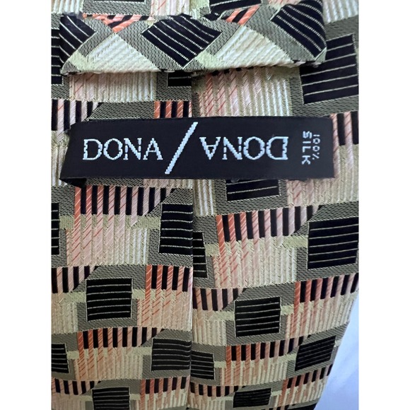 Dona Dona 100 Silk Mens Geometric Pattern Necktie‎ Business Formal - Picture 2 of 2